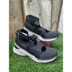 Black Women's Athletic Shoes